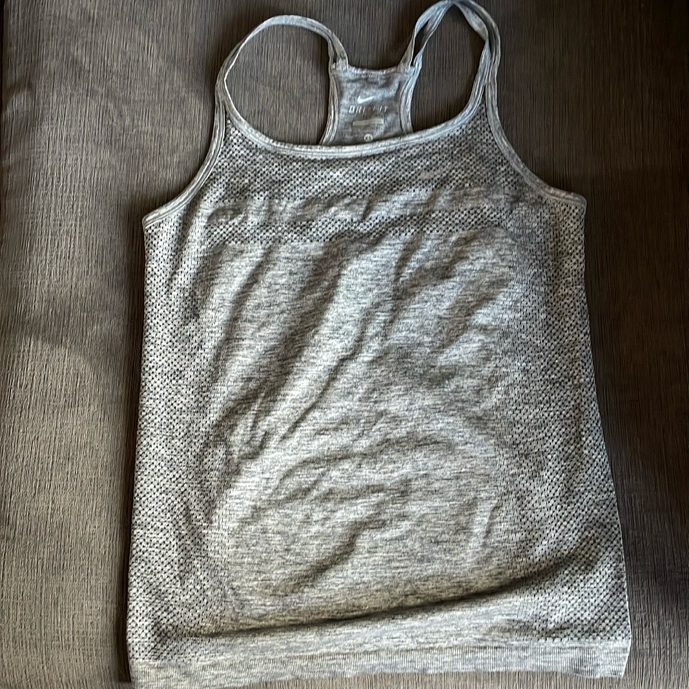 Nike drifit tank